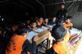 Belajar di tenda pengungsian