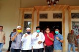 Pasangan Suhatri Bur dan Rahmang klaim kemenangan di Padang Pariaman