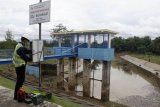 Perawatan alat deteksi dini banjir
