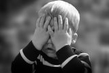 Anak usia di atas lima tahun masih mengompol di malam hari, masih wajar?