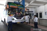 Terminal Tirtonadi Solo lengang jelang Natal
