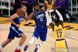 Los Lakers sang juara bertahan buka musim dengan kekalahan