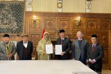 Jusuf Kalla saksikan penandatanganan kerja sama antara KBRI Kabul dan Tazkia