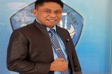 Kadis Pendidikan Papua menjadi relawan penerima vaksin tahap pertama