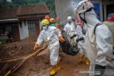 24 Korban Tanah longsor Telah Ditemukan Dan 16 Korban Masih Dicari