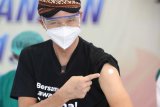Gubernur Ganjar Pranowo: Masyarakat jangan takut divaksin