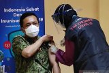 Sejumlah pejabat di Makassar ikut vaksinasi COVID-19 di Puskesmas Makkasau