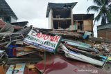 Pengungsi korban gempa Sulbar dipusatkan di stadion