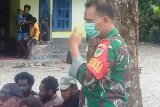 Babinsa Koramil Timika imbau warga patuhi protokol kesehatan