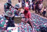Satgas Yonif 756/WMS gelar pengobatan keliling warga di Kampung Jila