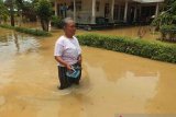 Delapan kecamatan banjir dan longsor di Jember butuh bantuan