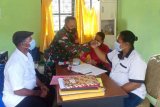 Babinsa Koramil Sentani lakukan komsos di Kelurahan Hinekombe