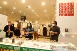 Brand busana terkemuka asal Jepang, Uniqlo akan membuka toko terbarunya di Gaia Bumi Raya City di Kabupaten Kubu Raya, Kalimantan Barat pada Jumat (22/1/2021) mendatang. Dengan pembukaan toko seluas 2.469 meter persegi di mall baru tersebut maka Uniqlo Indonesia yang mengusung konsep busana berkualitas bertajuk LifeWear tersebut memiliki 39 toko di 15 kota di Indonesia. ANTARA KALBAR/Jessica Helena Wuysang