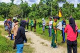 Satgas Yonif PR 432 Kostrad latih drumband siswa SMKN 5 Sarmi