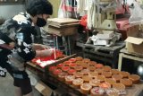 Pandemi, pengrajin kue keranjang di Solo hentikan produksi