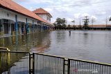 Tergenang banjir, Terminal Induk Jati Kudus lumpuh