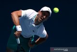 Novak Djokovic atasi cedera demi sudahi perlawanan Fritz di babak ketiga