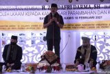 Masa tugas berakhir, Bupati Tanah Datar Zuldafri Darma dilepas secara adat