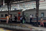 KAI Purwokerto membatalkan perjalanan sejumlah KA tujuan Jakarta