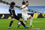 Marseille bermain imbang 1-1 lawan 10 pemain Lyon