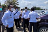 Bupati dan Wabup Lampung Tengah cek kondisi kendaraan dinas