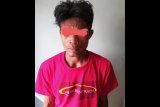 Pelaku Jambret di Jalan Lenek Lombok Timur babak belur dihajar warga