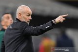 Stefano Pioli tegaskan AC Milan saat ini  membutuhkan bek anyar