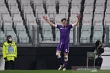 Trigol Dusan Vlahovic antarkan Fiorentina hajar Benevento