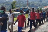 PolresTolikara dampingi anak Papua hadapi tes Bintara Noken