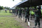 Lantamal VIII tingkatkan kemampuan menembak Prajurit