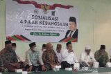 Pemerintah perlu merapikan data stok beras yang aman, kata legislator