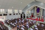 Uskup Tanjung Karang sebut ibadah Jumat Agung dilakukan sesuai prokes