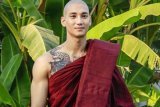 Selebritas Myanmar Paing Takhon ditangkap
