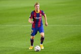 Barcelona akan jual Frankie de Jong?