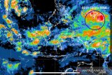 Bibit Siklon 95W masih berintensitas lemah di wilayah Laut Arafura