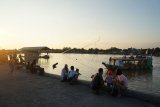 Ngabuburit Di Pelabuhan Rambang Palangka Raya