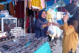 Penjual Buah Kurma di Padang Mulai Ramai