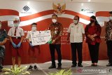 BPJAMSOSTEK Manado serahkan manfaat beasiswa peserta program JKK dan JKM