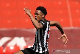 Joe Willock yakin Newcastle United selamat dari ancaman degradasi