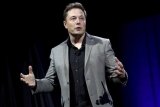 Elon Musk akan pandu 'SNL' bareng Miley Cyrus