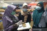 Banyak makanan kedaluwarsa beredar di Solo