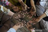 Jasa Lukis Henna Jelang Idul Fitri