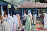 Penganut Islam Aboge di Banyumas melaksanakan Shalat Id pada Jumat ini