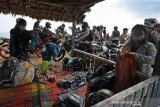 Polisi Bubarkan Kerumunan Di Pantai Anyer