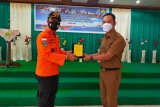 Basarnas Manado latih warga Tahuna penyelamatan kecelakaan dalam air