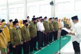 Bupati lantik pengurus Forum Komunikasi Diniyah Takmiliyah Pessel