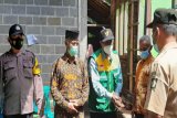 Anggota Fraksi Golkar dampingi penerima bantuan rehab RTLH di Galur