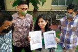 Datangi polisi, artis FTV Lady Marsella laporkan penipuan bermodus pengadaan bansos