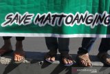 AKSI MENUNTUT KELANJUTAN PEMBANGUNAN STADION MATTOANGING