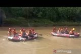 Yongki diduga hanyut di Sungai Lungge Temanggung, 200 petugas dikerahkan mencari